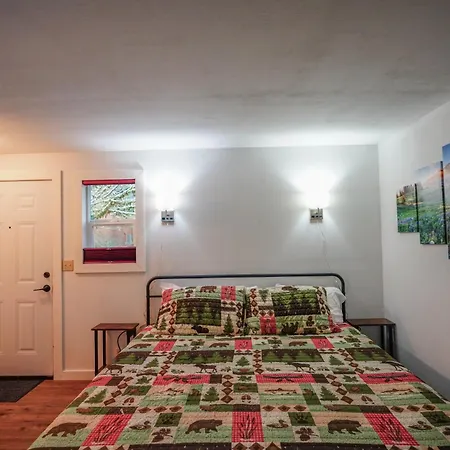 Alexander'S Lodge-2