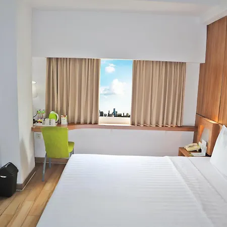 Whiz Hotel Cikini Jakarta-3