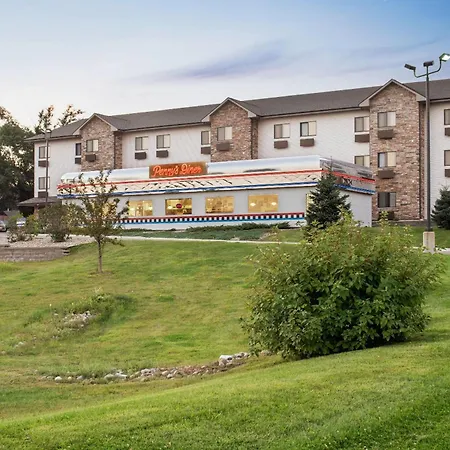 Baymont By Wyndham Glenwood-3