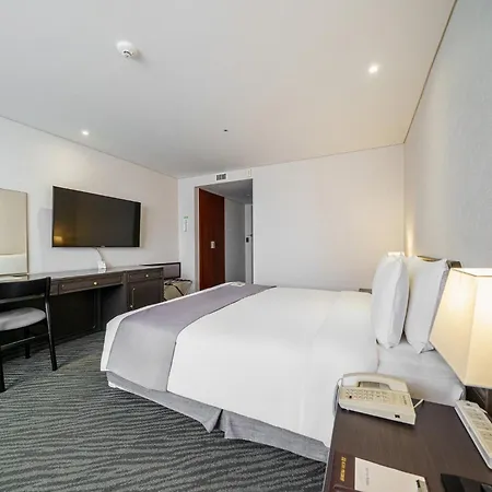 Hotel President-3