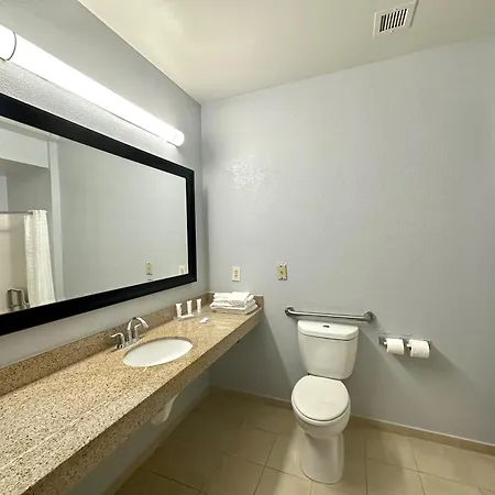 Baymont Inn & Suites By Wyndham Morrow - Atlanta I-75 South-2