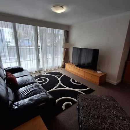Newcastle Central Plaza Apartment Hotel Official-3