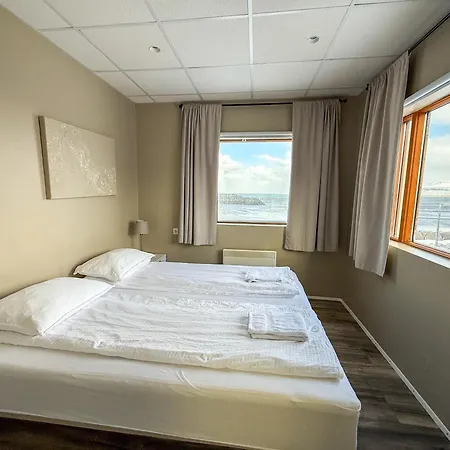 Vith Hafith Oceanfront Guesthouse-3