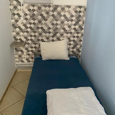 Lagos Marina Guest House-2