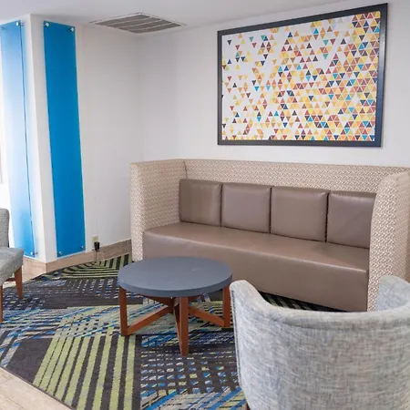 Holiday Inn Express Hotel & Suites Gainesville By Ihg-3
