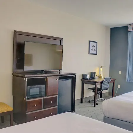 Quality Inn & Suites Roswell North-3