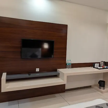 Love Kush Hotel-2
