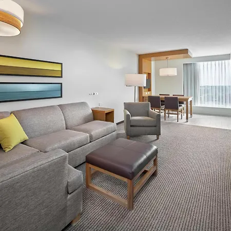 Doubletree By Hilton Edmonton Downtown-2