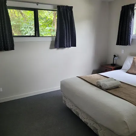 Fairlie Holiday Park-2