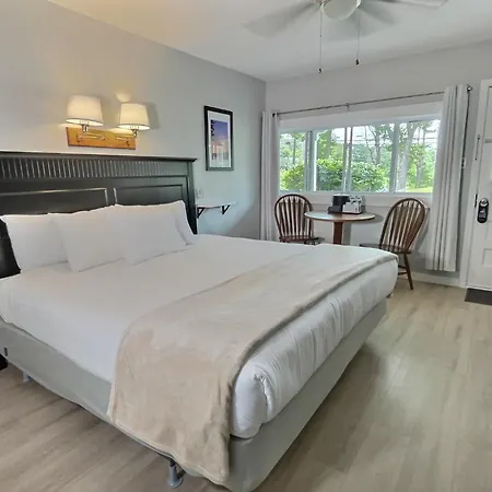 Kennebunkport Motor Lodge-2