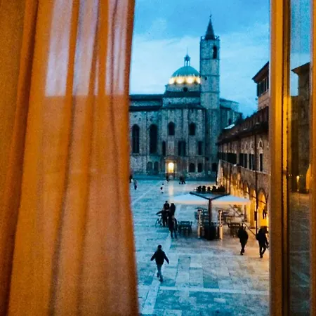 Residenza Dei Capitani - Piazza Del Popolo-3