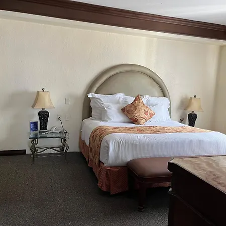 Hotel Real De Don Juan-3