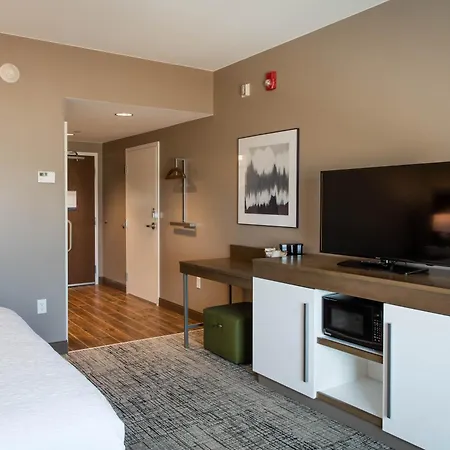 Hampton Inn & Suites St. George-3