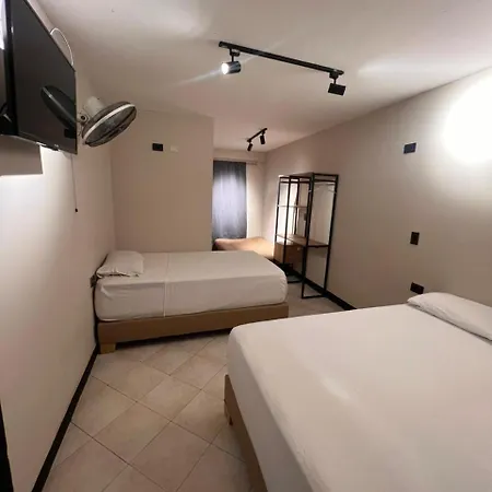 Hotel Gran Imperio-3