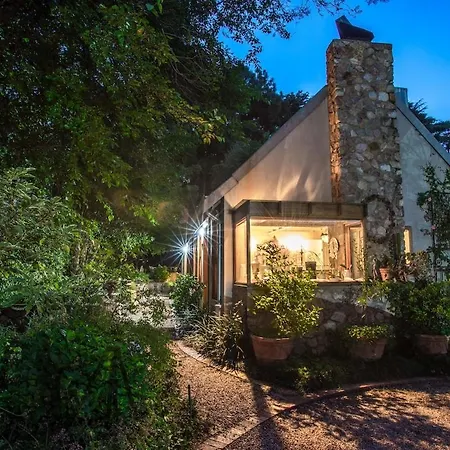 Festina Lente Guesthouse-3