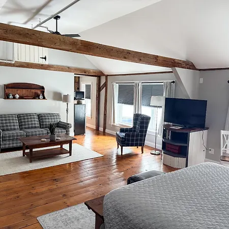 The Black Walnut Inn-2