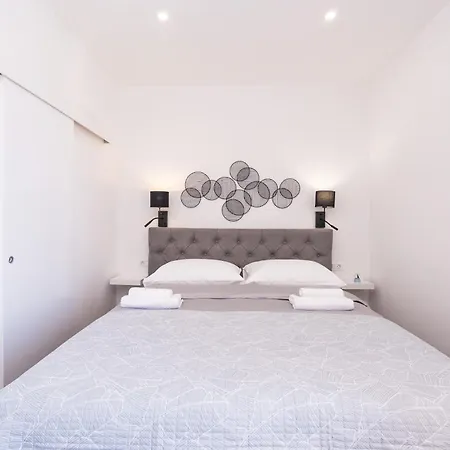 Guest House Nikolina-3