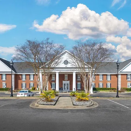 Quality Inn & Suites Edgefield-2