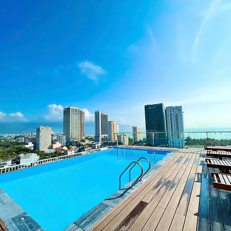 Royal Beach Hotel By Thg-2