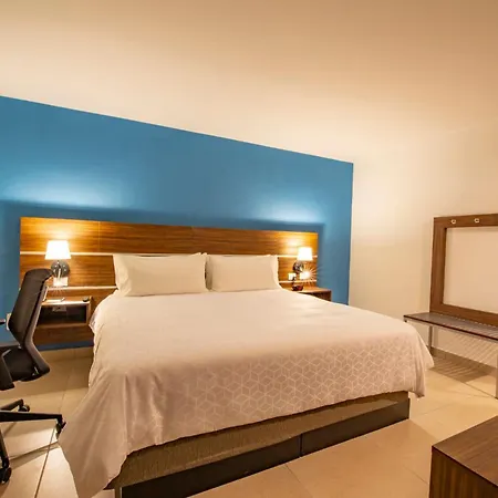 Holiday Inn Express Merida Centro By Ihg-3