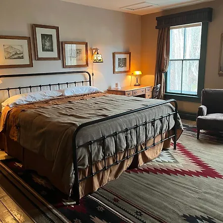 The Inn In Westport-2