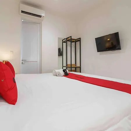 Reddoorz Plus Near Exit Toll Puncak 2-3