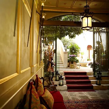 Palazzo Paruta & Wellness Suites-3