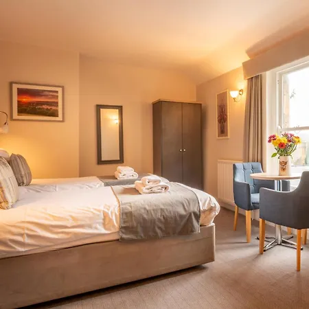 George Hotel-2