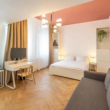 Midi Inn Parkhotel Mitte-2