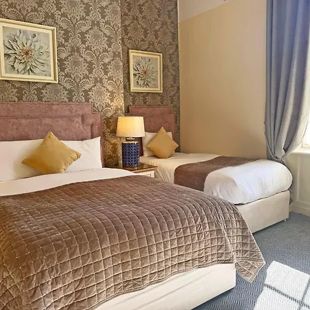 Baggot Court Townhouse-3