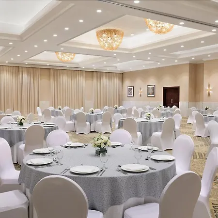 Crowne Plaza Muscat By Ihg-2