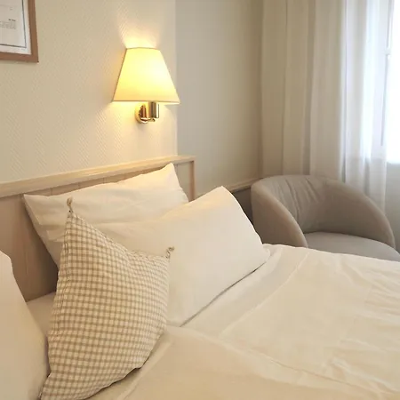 Hotel Zur Traube-3