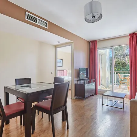 Appart'Hotel Odalys City - Antibes Olympe-2
