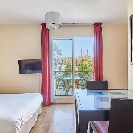 Appart'Hotel Odalys City - Antibes Olympe-2