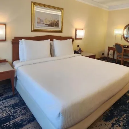 Radisson Blu Martinez Beirut-2