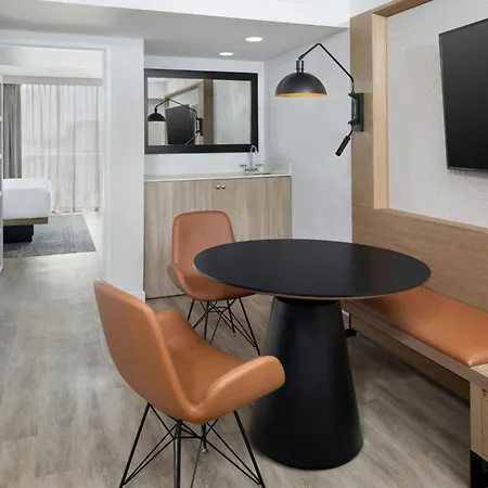 Sheraton Suites Fort Lauderdale At Cypress Creek-3