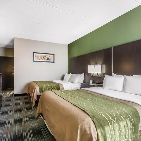 Comfort Inn Cleveland Airport-3