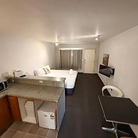 Karaka Tree Motel-3