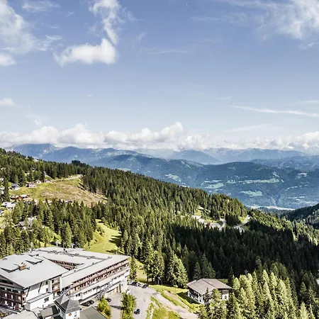 Falkensteiner Family Hotel Sonnenalpe-3