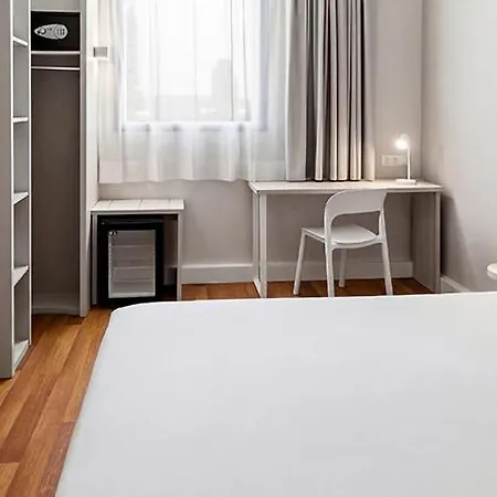 B&B Hotel Barcelona Mataro-3
