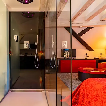 Le B. Suites, Chambres & Restaurant-3