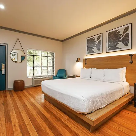 Inn Marin And Suites, An Ascend Collection Hotel-2