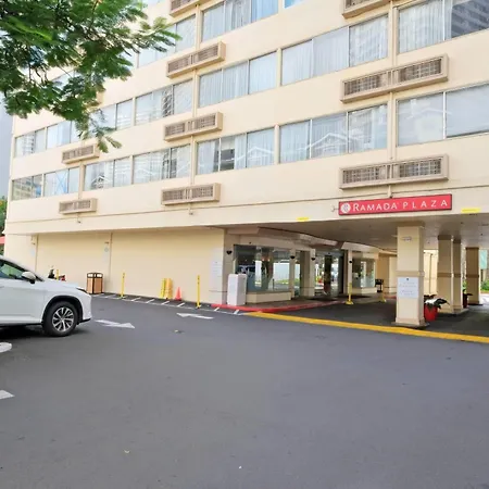 Ramada Plaza By Wyndham Waikiki-2