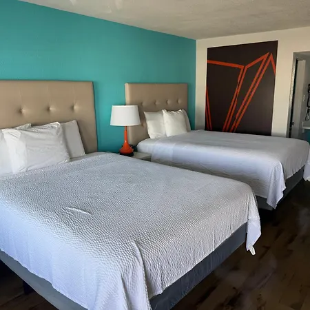 Howard Johnson By Wyndham Ft. Myers Fl-2