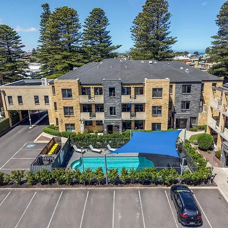 Quest Warrnambool-3