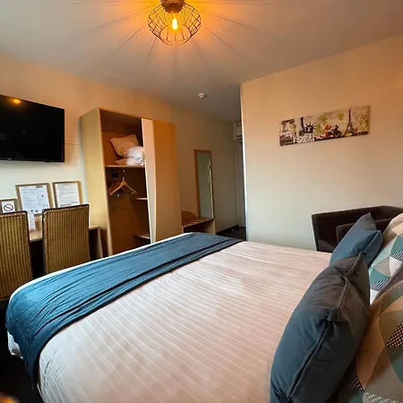 Hostellerie du Centrotel et Spa Bulles d'Allier-3