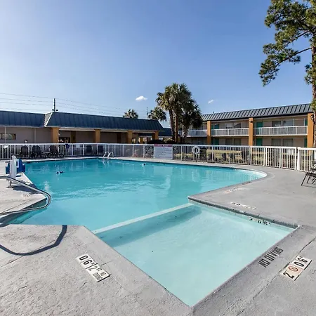 Quality Inn & Suites Conference Center Thomasville-3