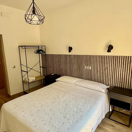 Hostal Residencia Fernandez-3