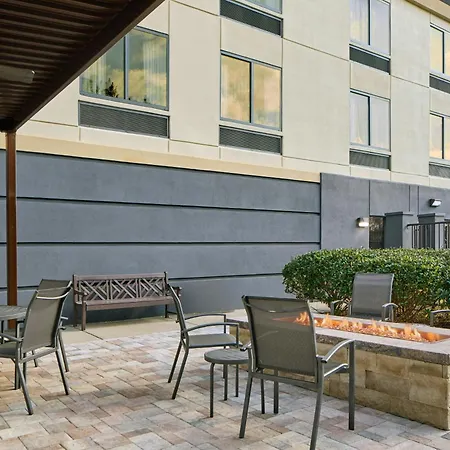 Fairfield By Marriott Inn & Suites Lagrange-2