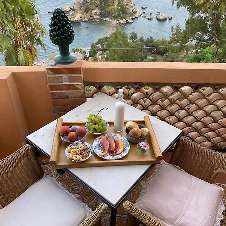 La Bergerie Isolabella Sea View B & B-3